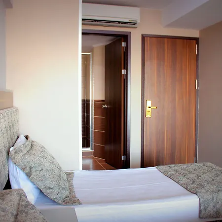 Szálloda Buyuk Paris 3*