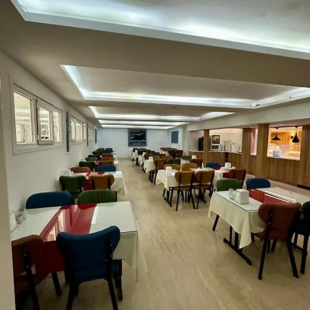 Hotel Buyuk Paris