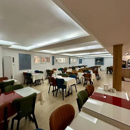 Hotel Buyuk Paris 3*