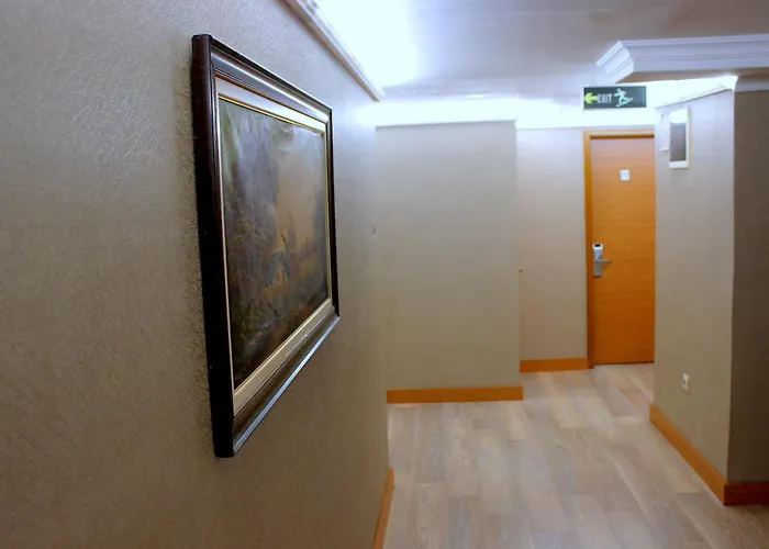 Buyuk Paris Отель Стамбул