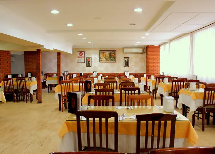 Отель Buyuk Paris Стамбул