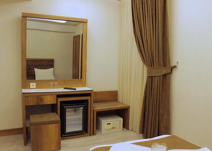 Отель Buyuk Paris 3*